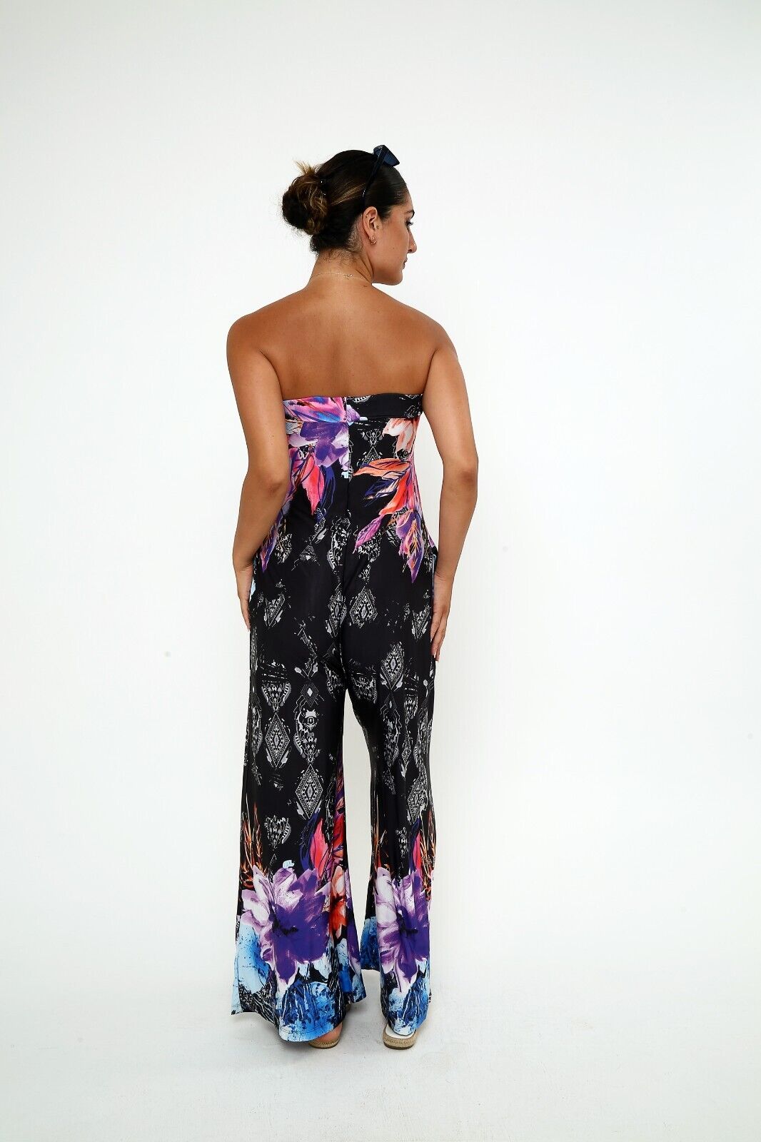 Women's Tropical Strapless Wide-Leg Jumpsuit - Vibrant Floral & Feather Print
