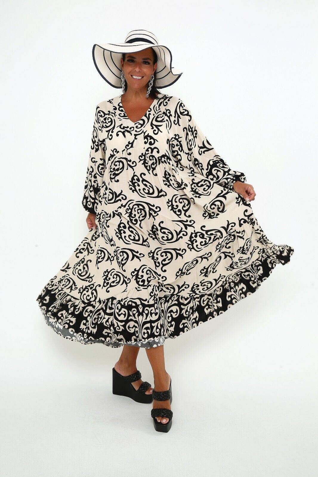 Women's Elegant Black & White Baroque Maxi Dress Long Sleeve Viscose, Boho Chic
