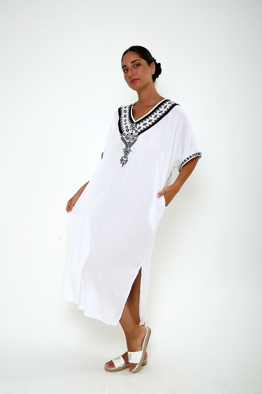 Women's Embroidered V neck dress , Women Kaftan Dress , Dress with Pockets