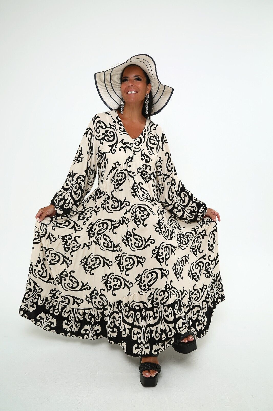 Women's Elegant Black & White Baroque Maxi Dress Long Sleeve Viscose, Boho Chic
