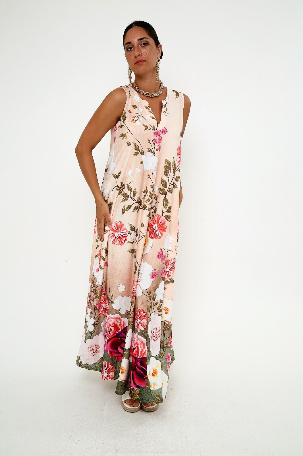 Women's Blush Floral Elegance Viscose Sleeveless Beige Maxi Dress With Pocket
