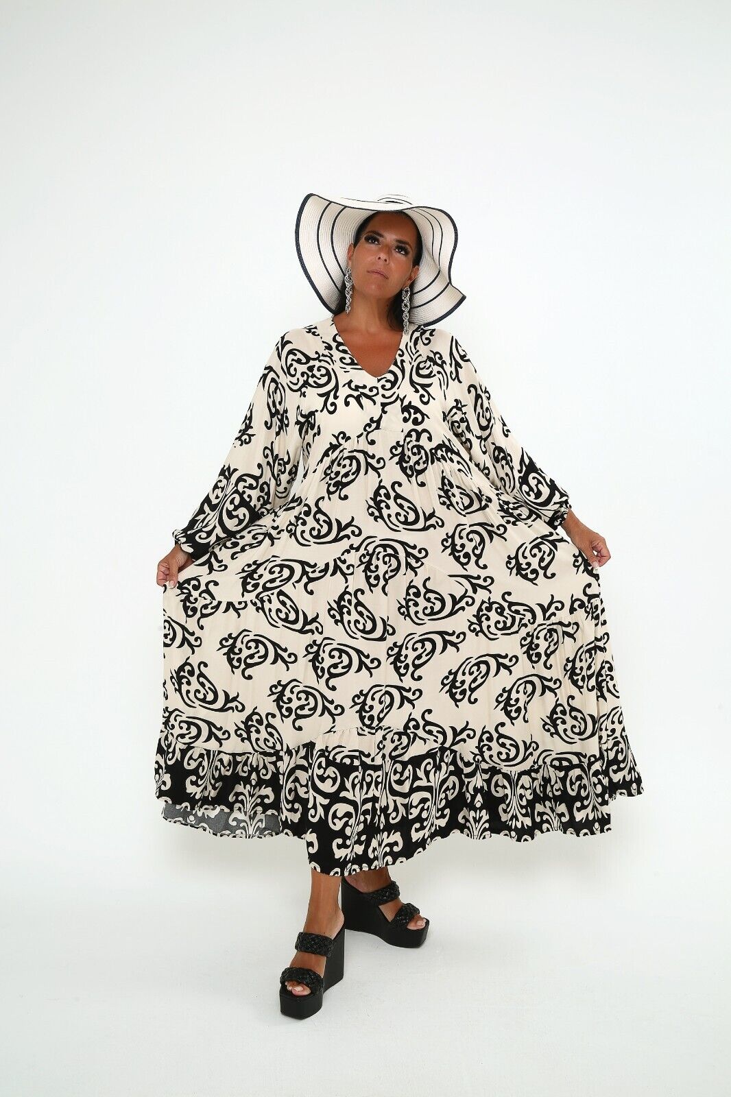 Women's Elegant Black & White Baroque Maxi Dress Long Sleeve Viscose, Boho Chic