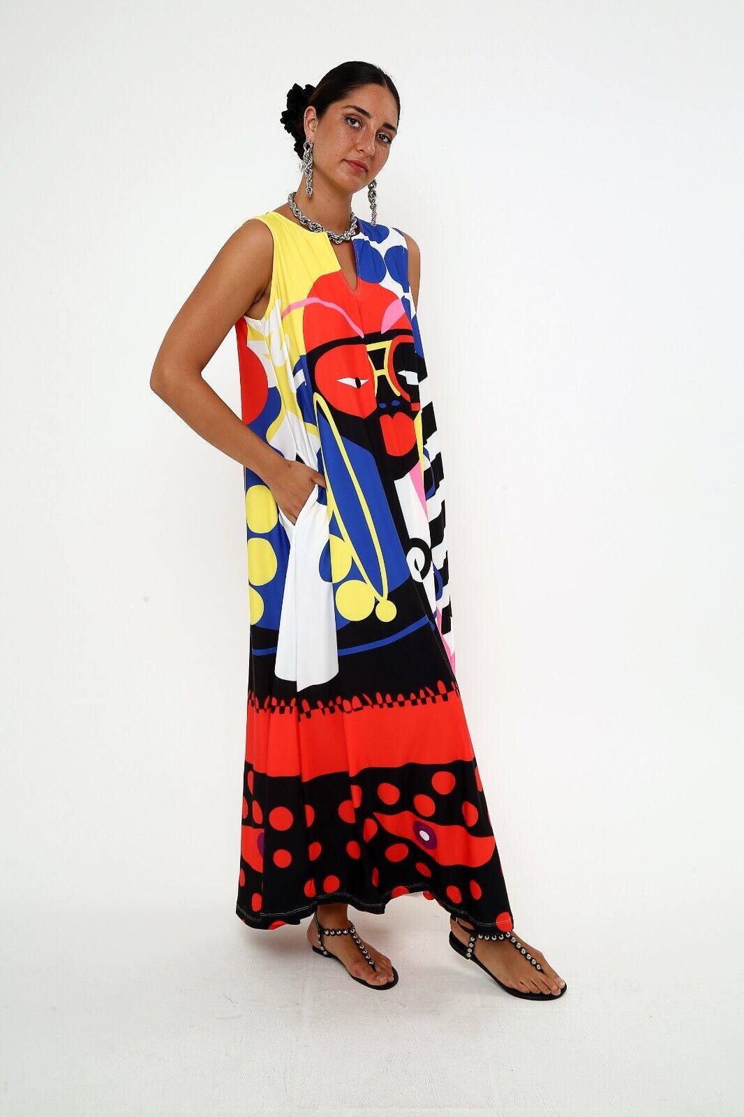 Women's Abstract Bold Pop Art Viscose Sleeveless Maxi Dress With Pocket