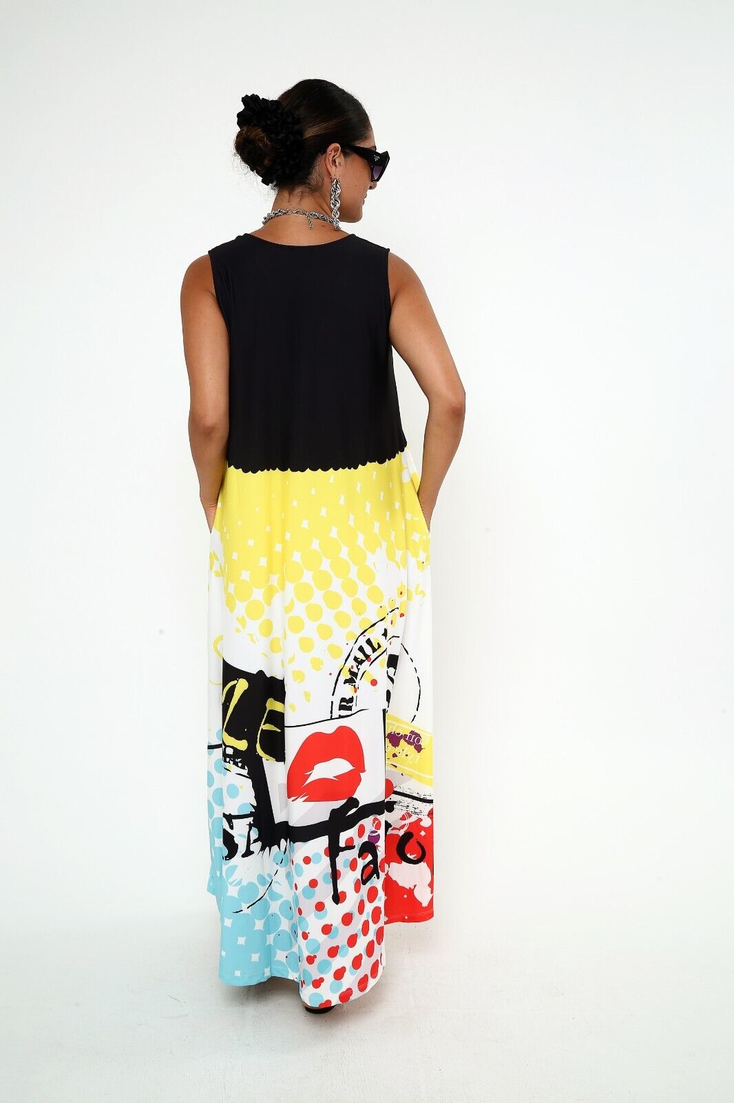 Women's Pop Art Music Vibes Viscose Sleeveless Black Maxi Dress With Pocket M