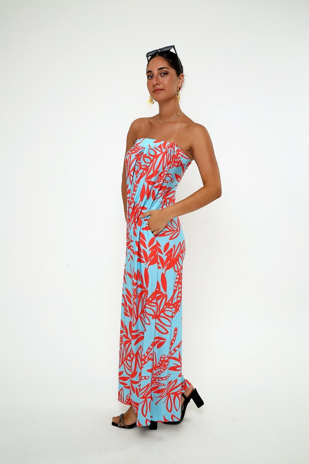 Women's Blue & Red Tropical Print Strapless Jumpsuit - Wide-Leg Viscose