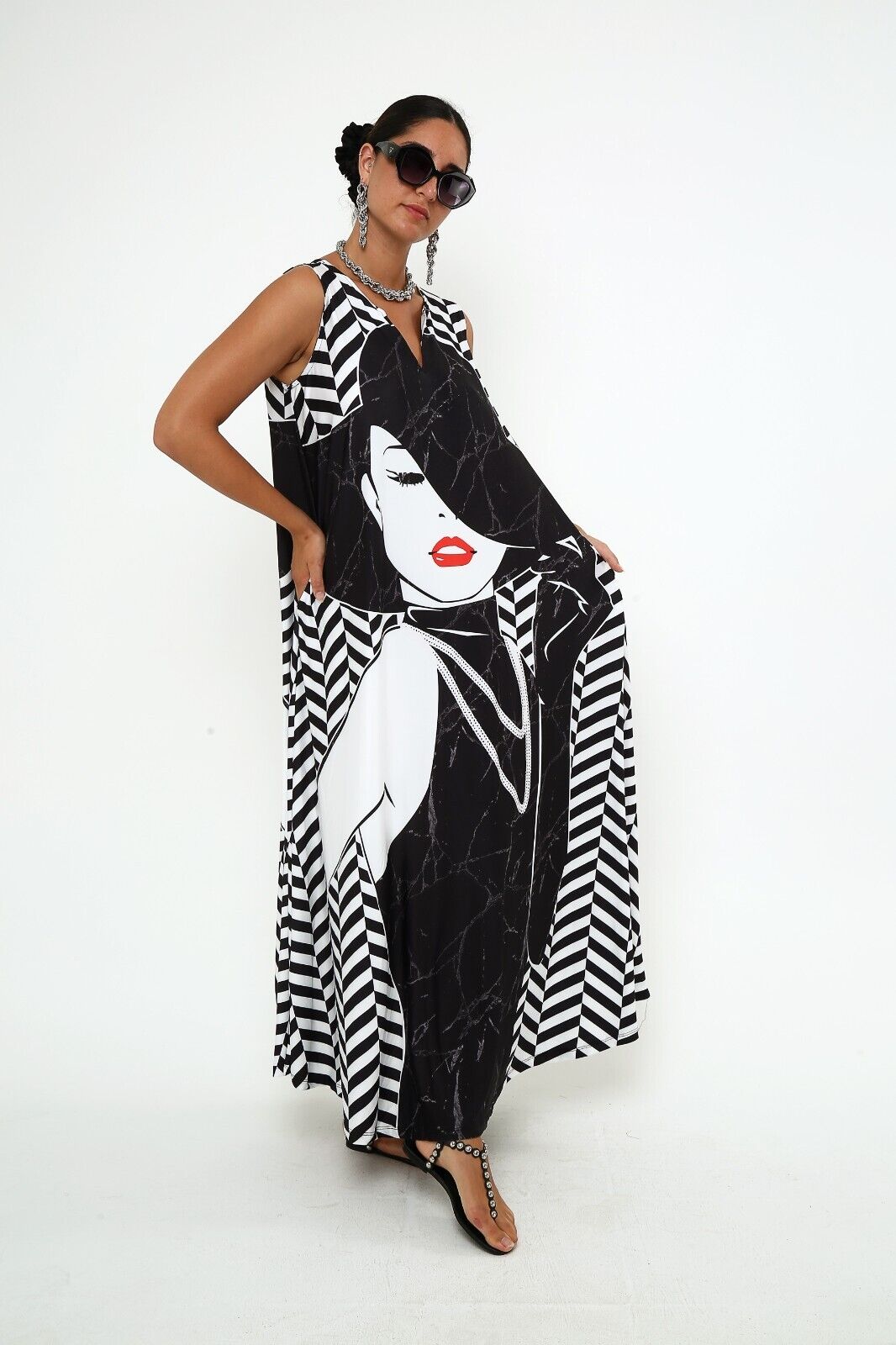 Women's Monochrome Glamour Viscose Sleeveless Maxi Dress With Pocket M