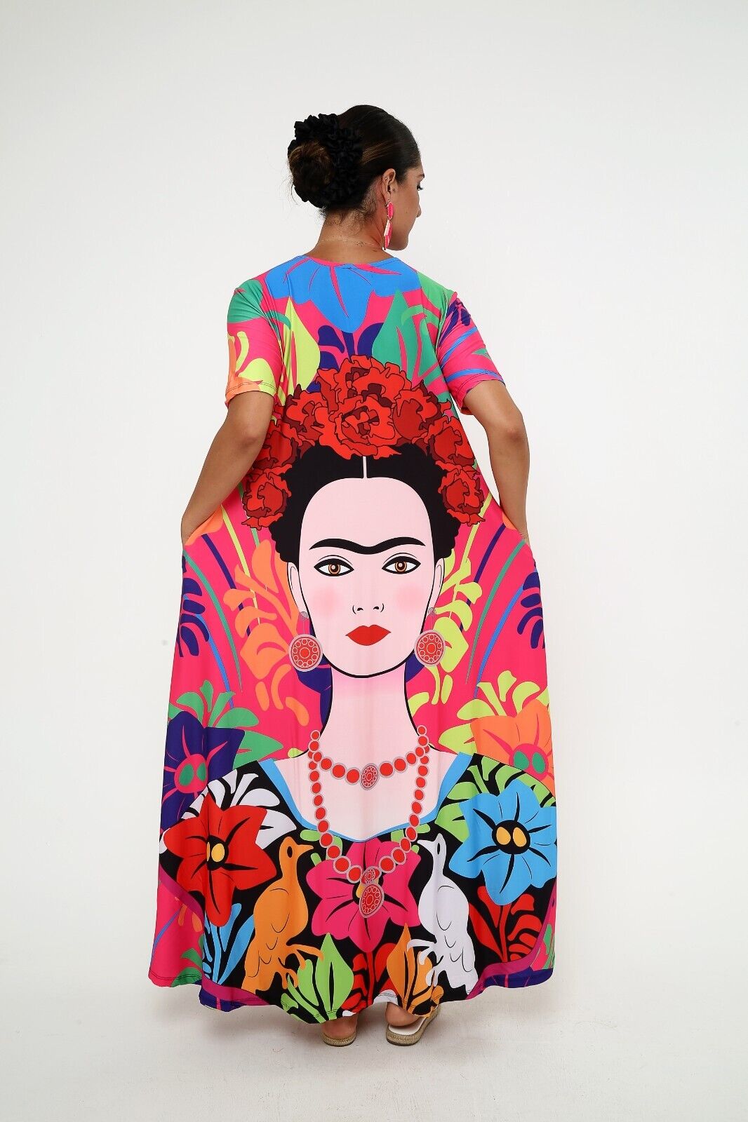 Women's Vibrant Frida Kahlo Maxi Dress with Bold Floral Design