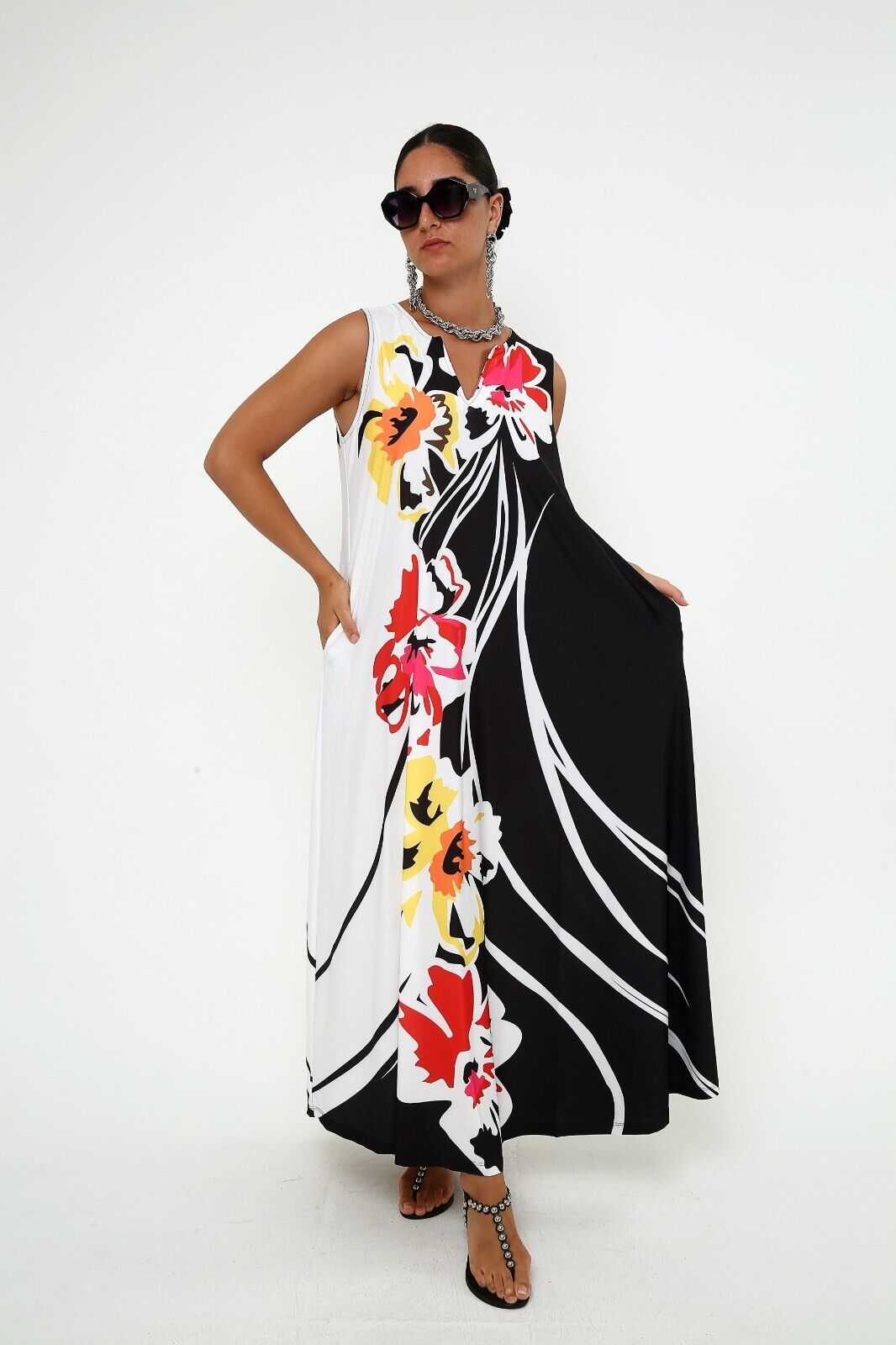 Women's Bold Floral Elegance Sleeveless Maxi Dress With Pocket XL