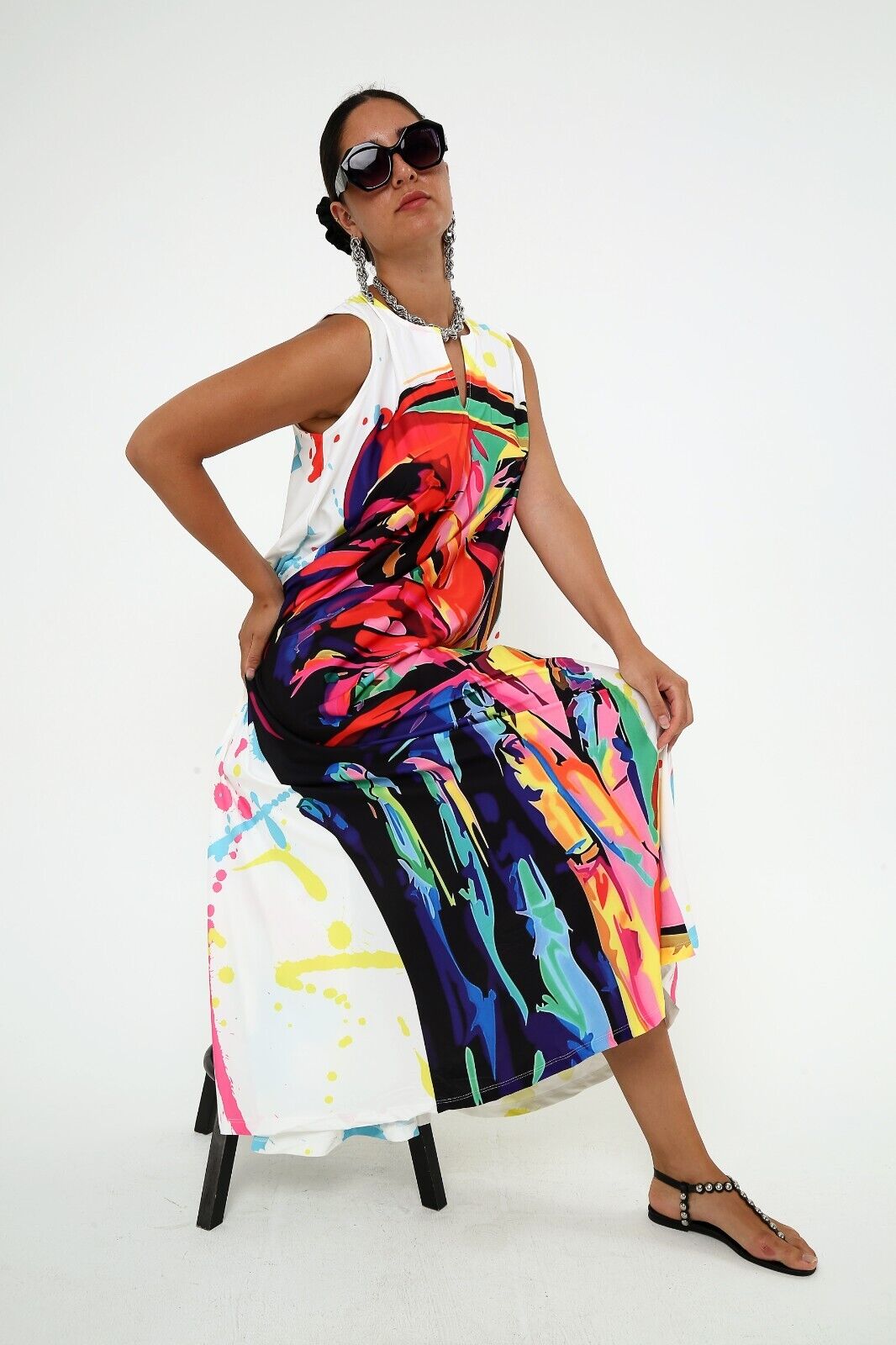 Women's Vivid Expressionist Portrait Viscose Sleeveless White Maxi Dress